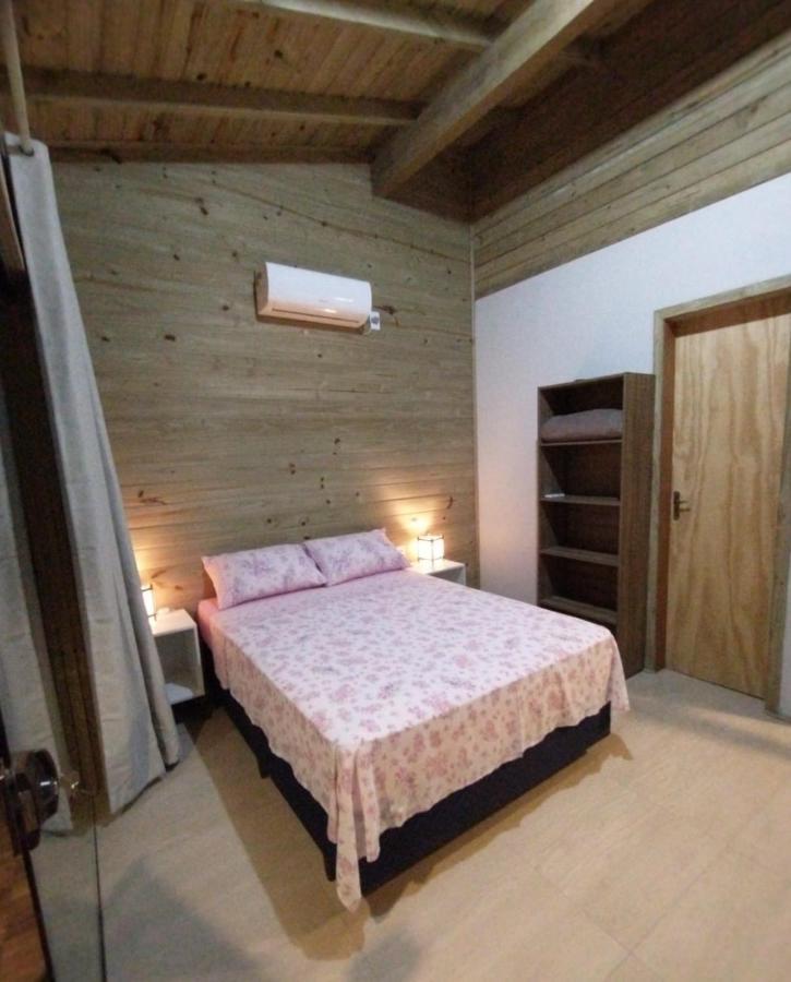 Suites Praia Do Rosa インビトゥバ エクステリア 写真